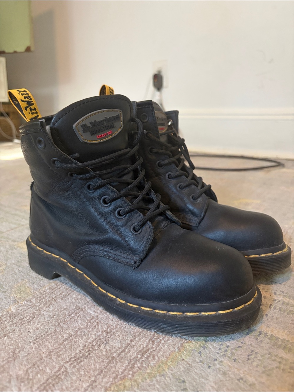 Dr Martens AirWair Boots- 6